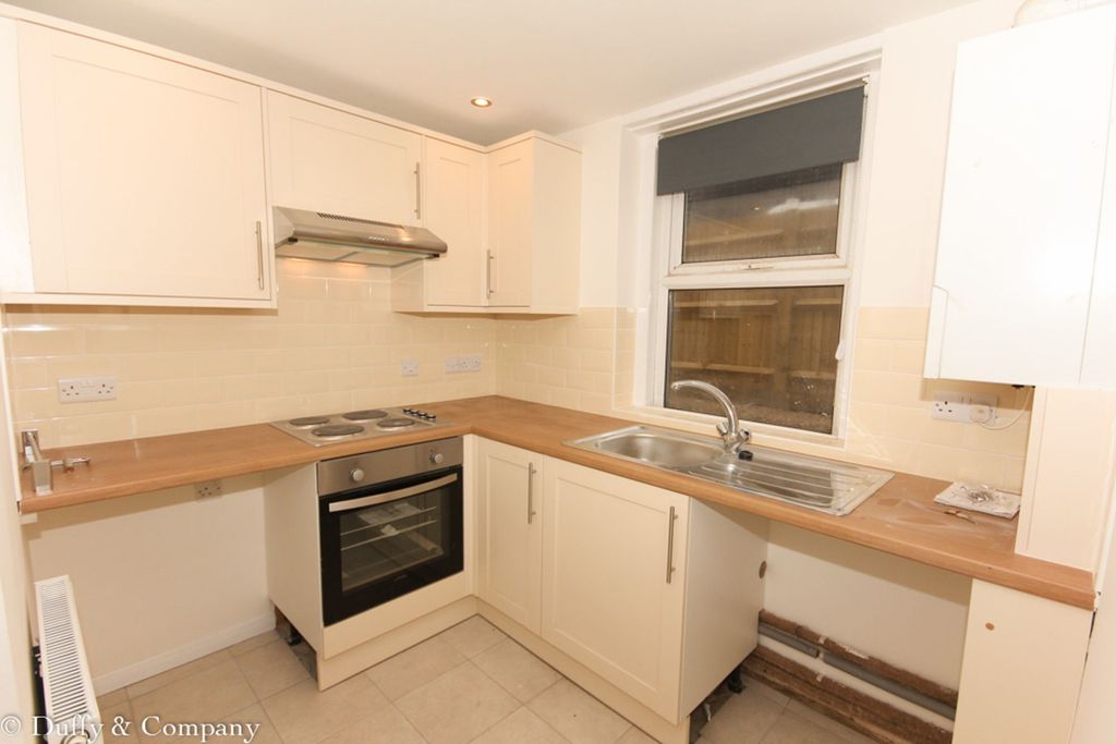 Property photo 2 of 5