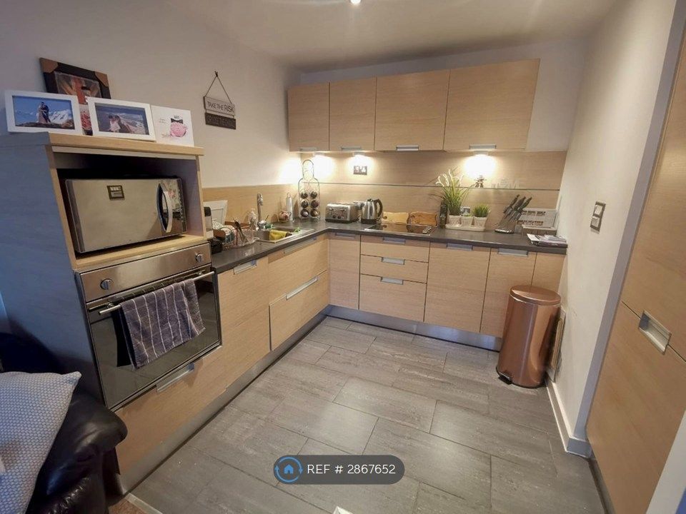 Property photo 3 of 12