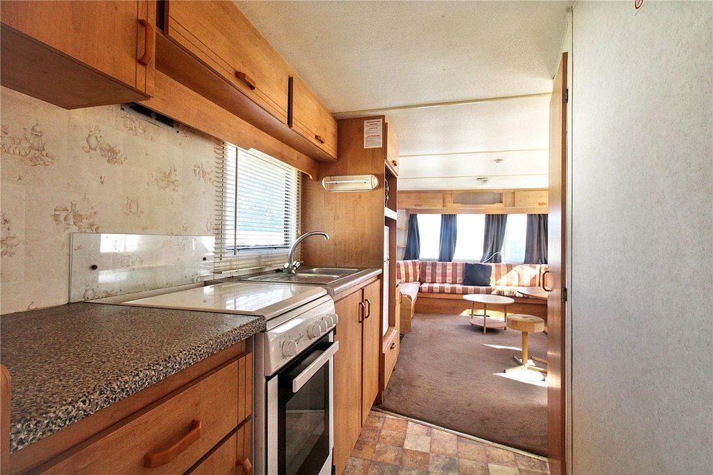 Property photo 3 of 17 Picture No. 04