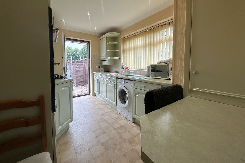 Property photo 3 of 13 Photo 12