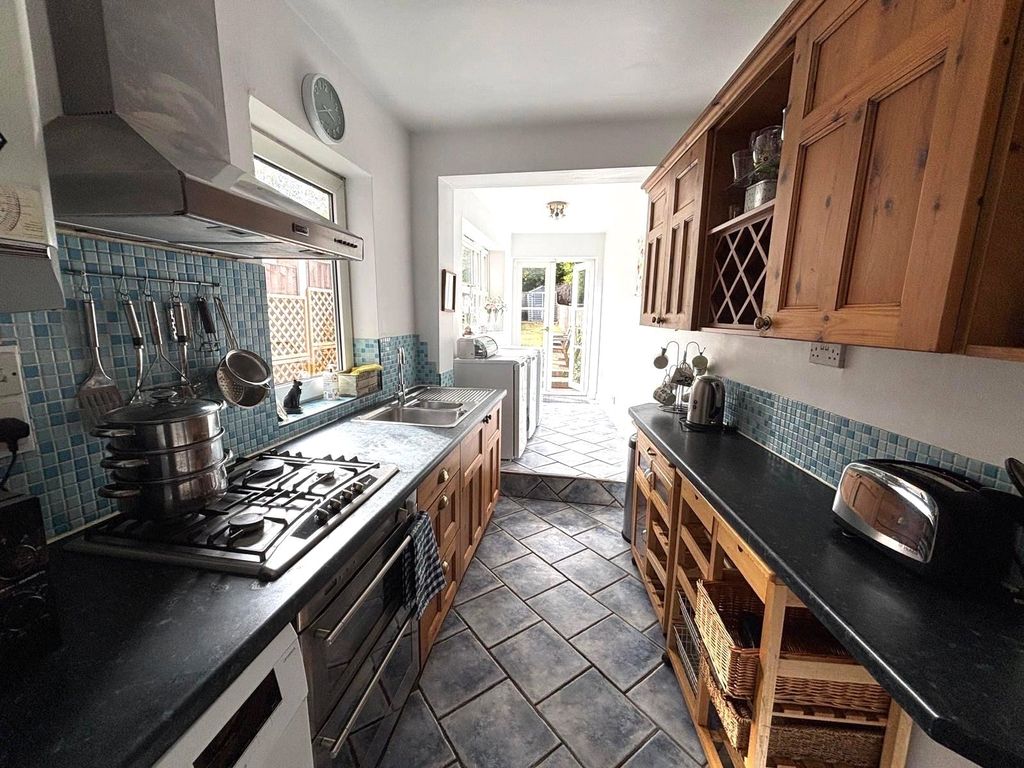 Property photo 3 of 14 Picture No. 13