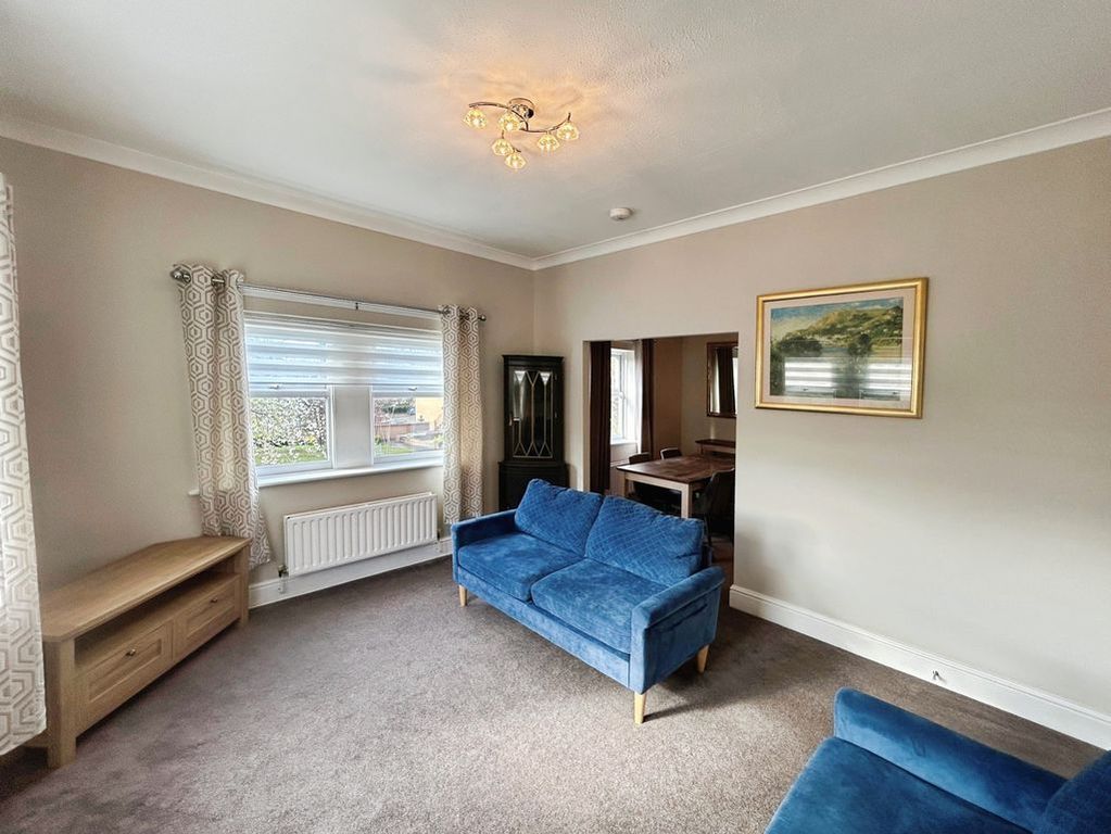 Property photo 3 of 12 Photo 8