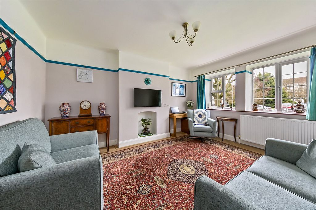 Property photo 2 of 7 Picture No. 20