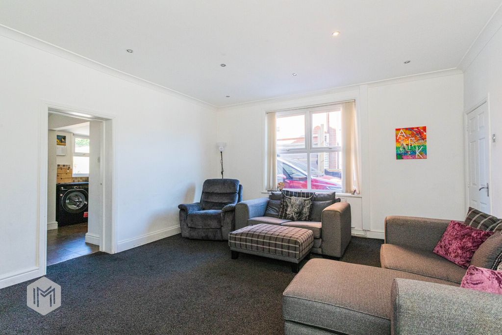 Property photo 2 of 26 Picture No. 09