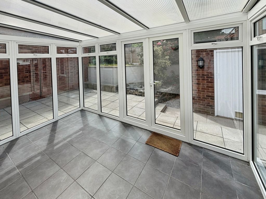 Property photo 2 of 17 Conservatory