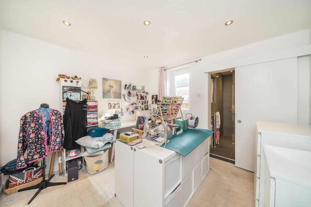 Property photo 3 of 5