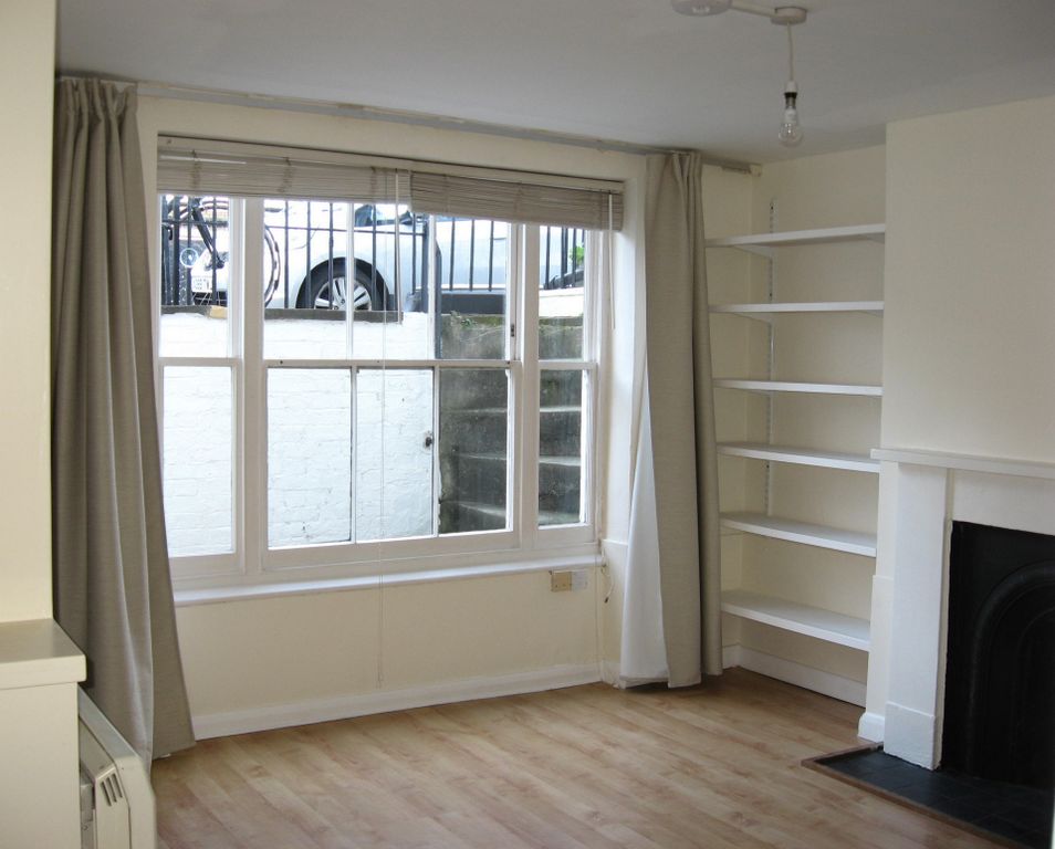 Property photo 2 of 14 Photo 4