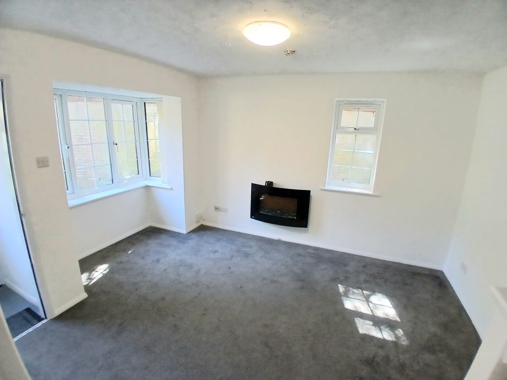 Property photo 2 of 22 Image