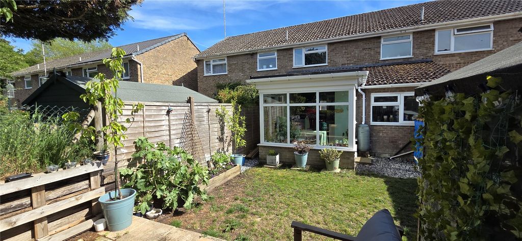 Property photo 2 of 18 Picture No. 28