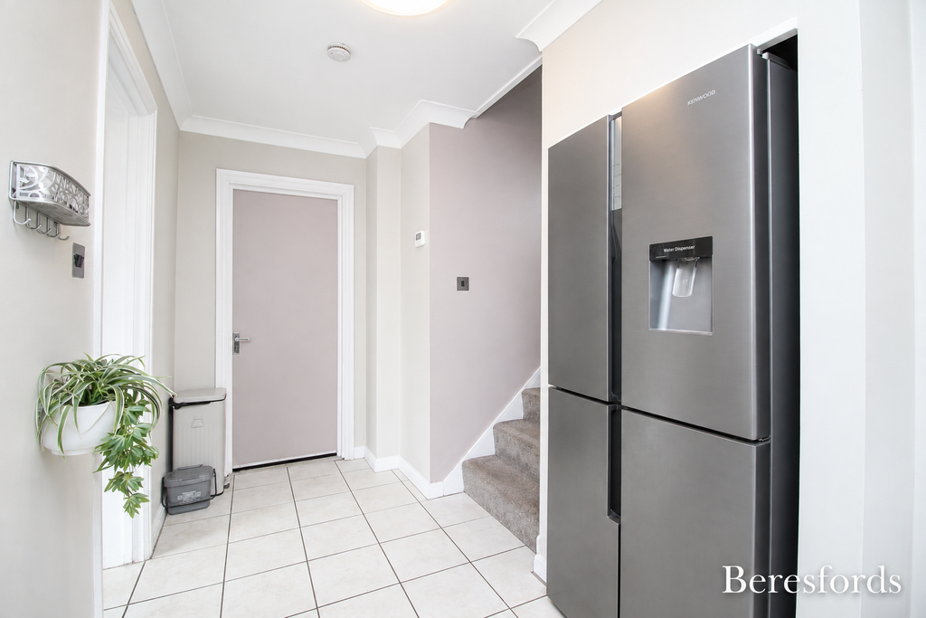 Property photo 3 of 10 Hallway