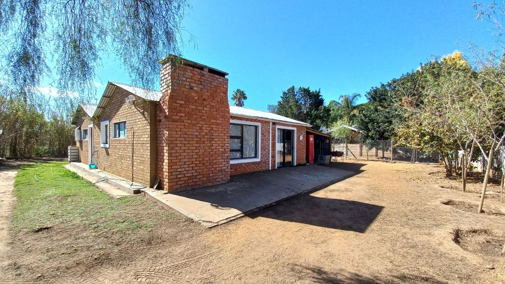 Property photo 2 of 21 1Sr1711347