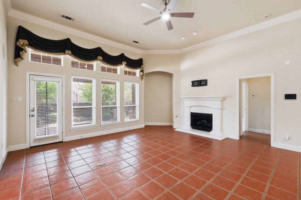 Property photo 3 of 28 <Alttext/>
