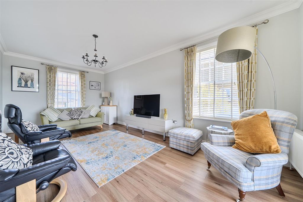 Property photo 3 of 23 Sitting Room-1.Jpg