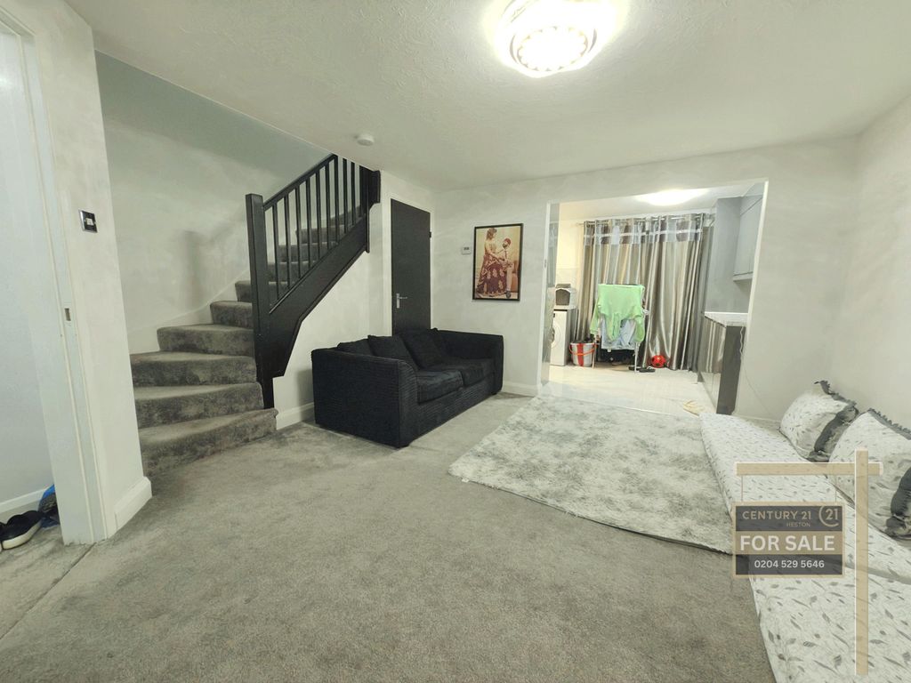 Property photo 2 of 8