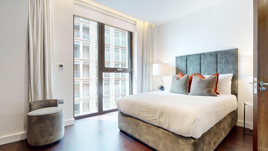 Property photo 3 of 26 Bedroom