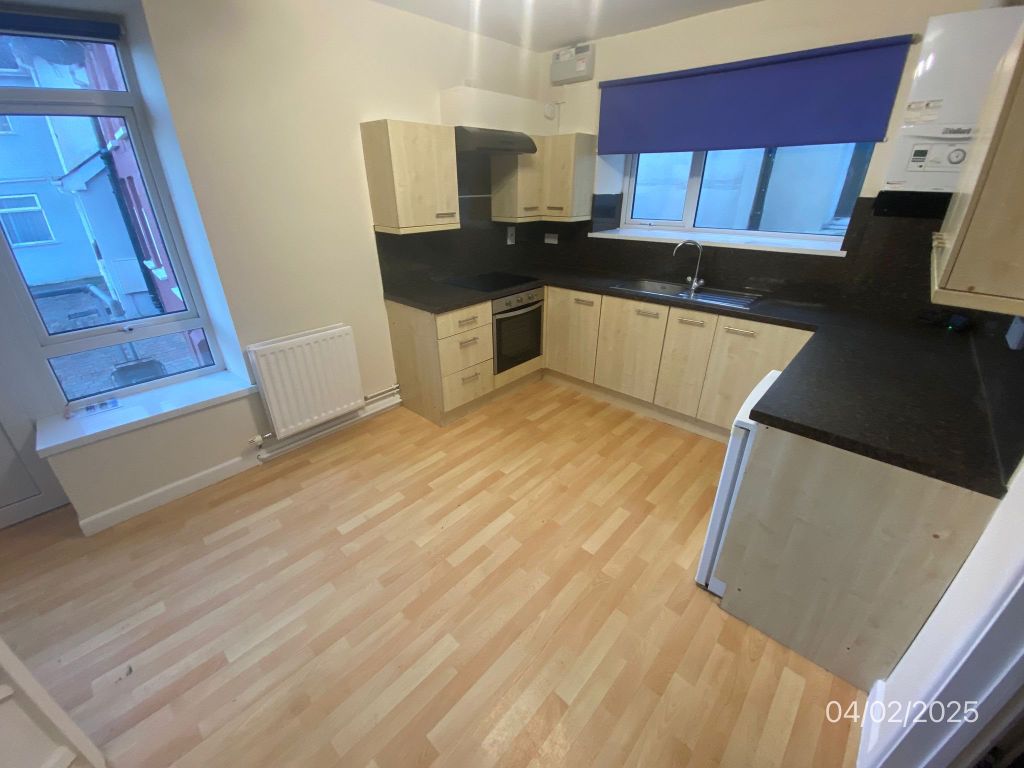 Property photo 2 of 8 499898c8-09E6-4B74-Aedc-Dac4245259cc