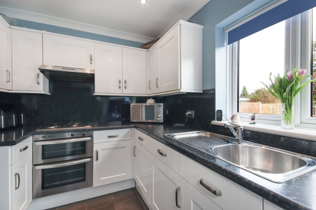 Property photo 2 of 13 Kitchen