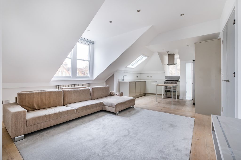 Property photo 2 of 17 2