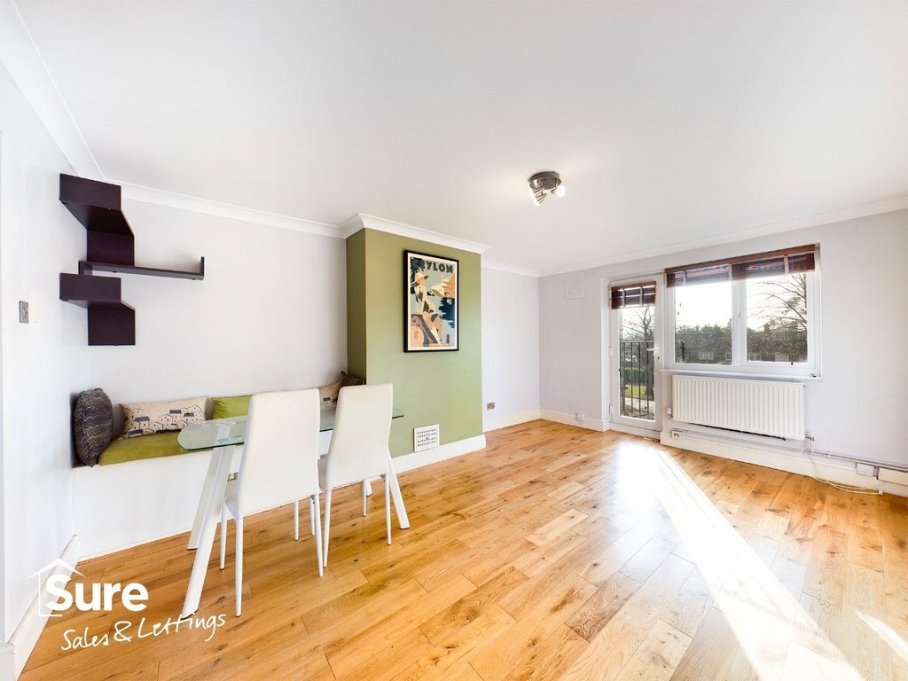 Property photo 2 of 12 4298322
