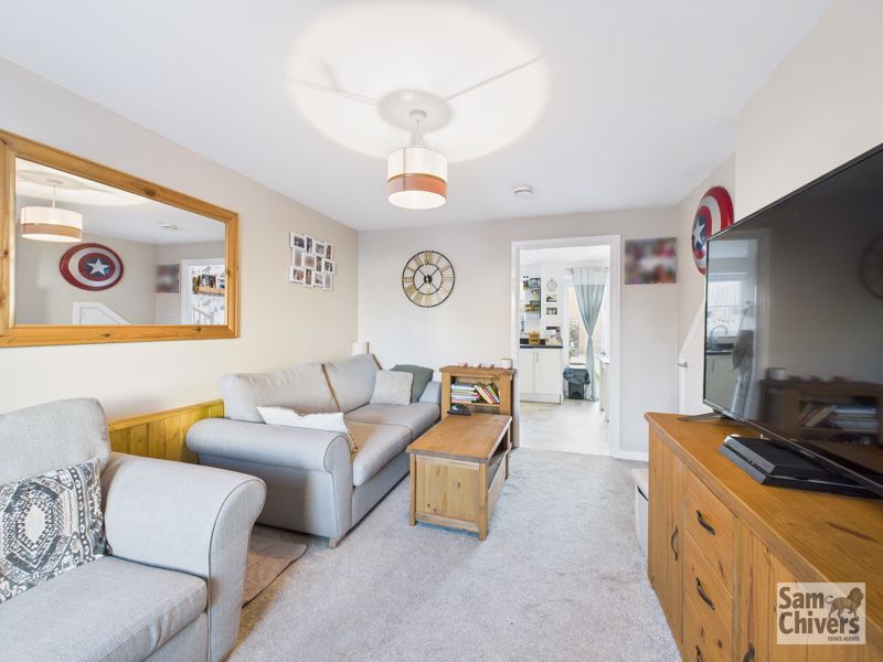 Property photo 3 of 17 Photo 8