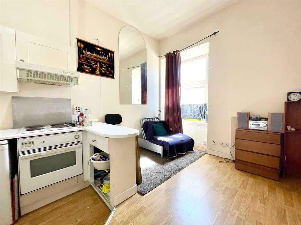 Property photo 2 of 12 Picture No. 01