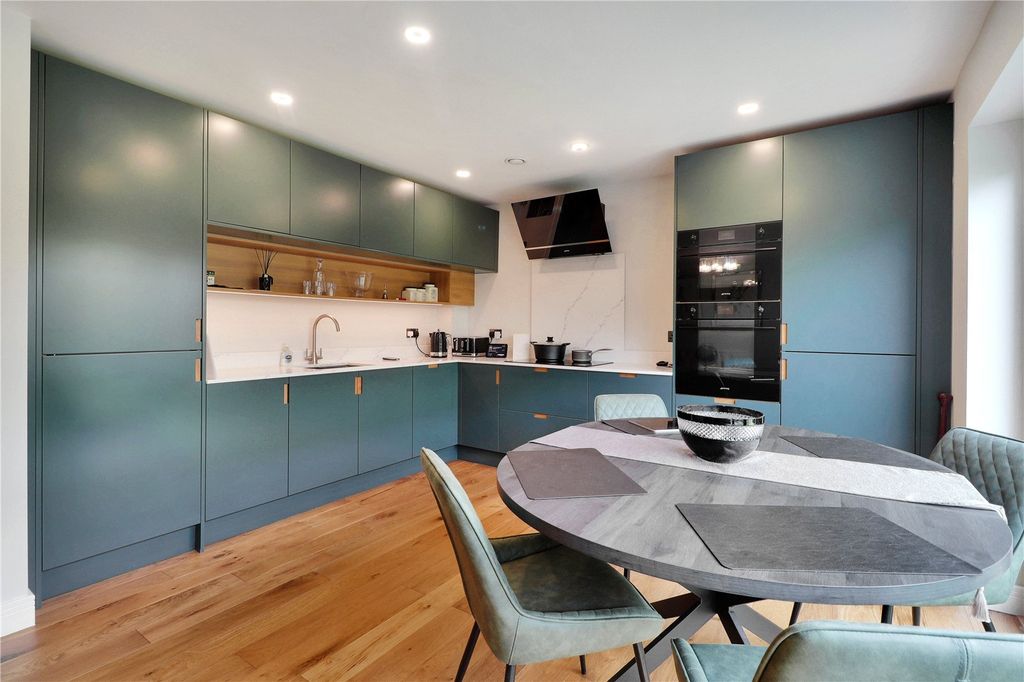 Property photo 2 of 14 Kitchen/Reception Rm