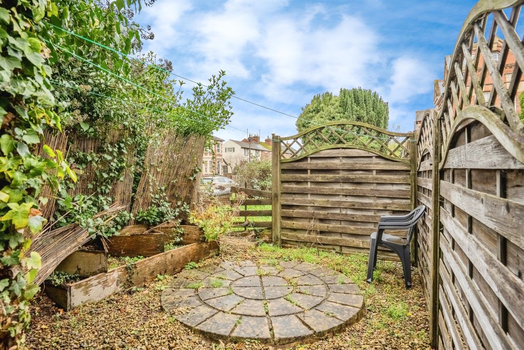 Property photo 2 of 20