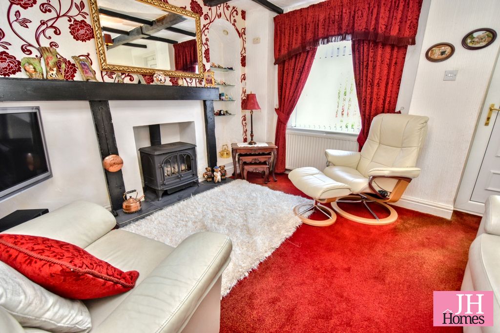 Property photo 2 of 18