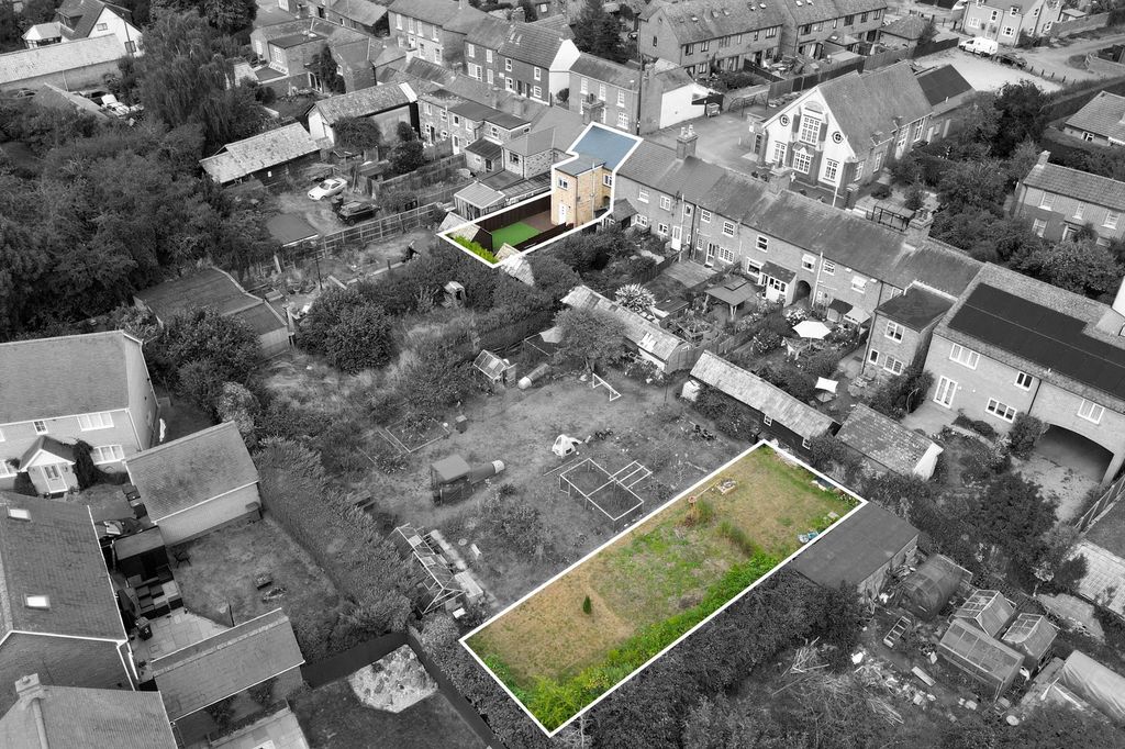 Property photo 2 of 16