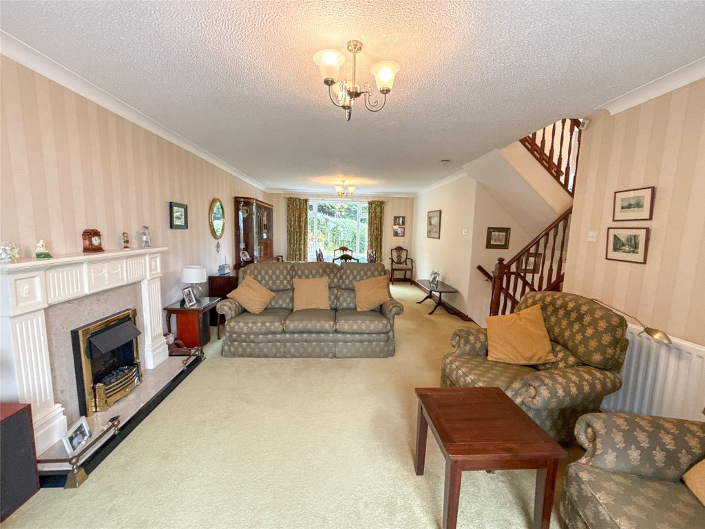 Property photo 3 of 45 Lounge/Diner