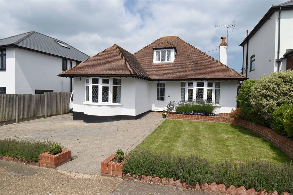 Property photo 1 of 29