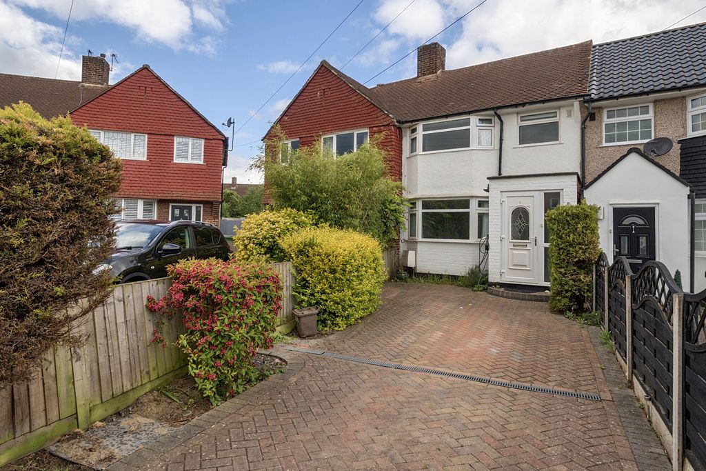 Property photo 1 of 19 External