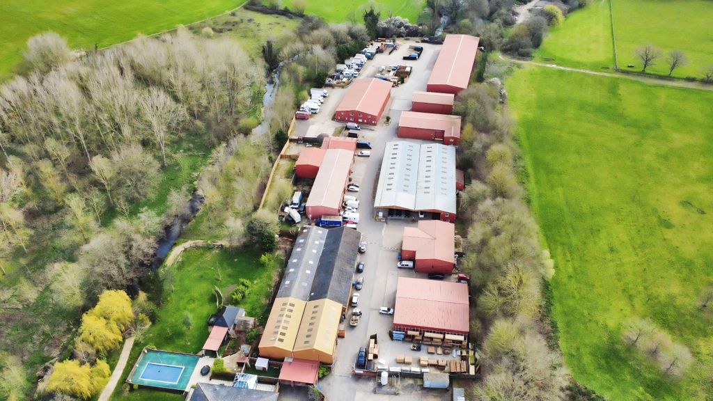 Property photo 3 of 11