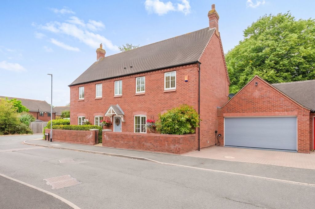 Property photo 1 of 38