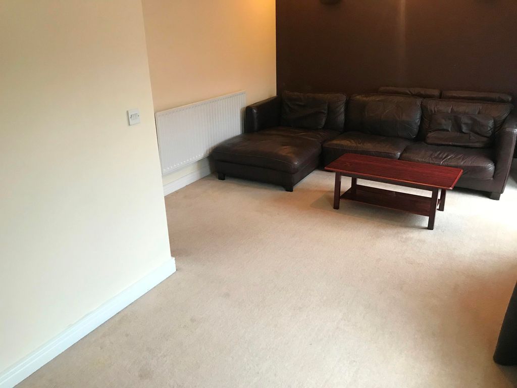 Property photo 3 of 10 Image