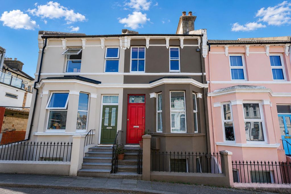 Property photo 1 of 24 Ef022E9E-F805-48Fb-8673-578B9B7d0996.Png