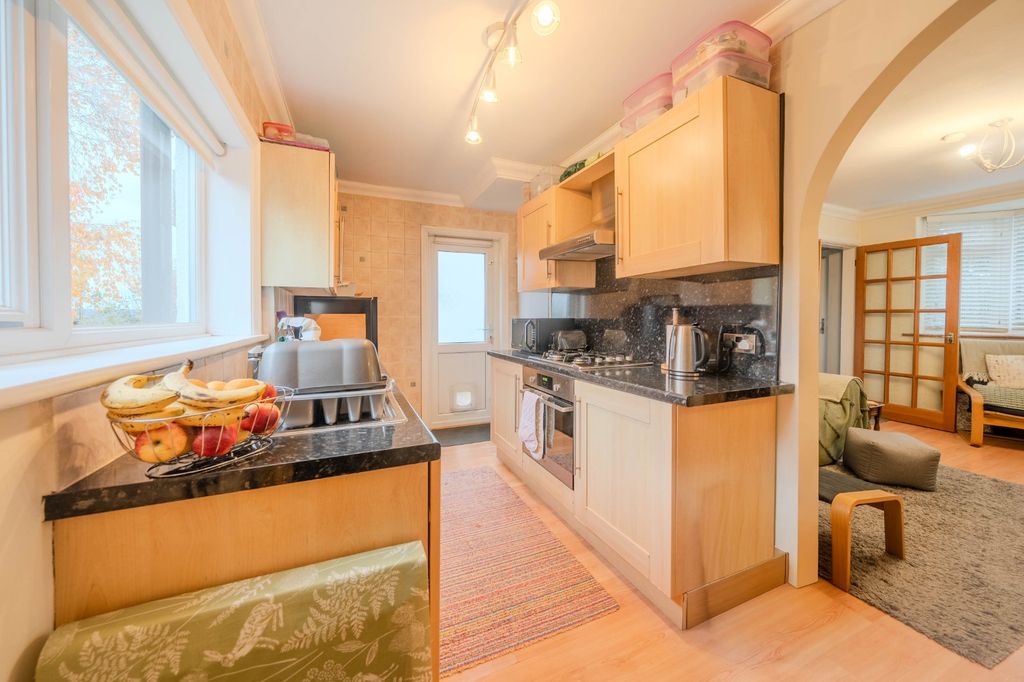 Property photo 3 of 13 Picture No. 02