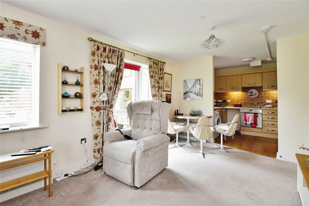 Property photo 3 of 14 Picture No. 04