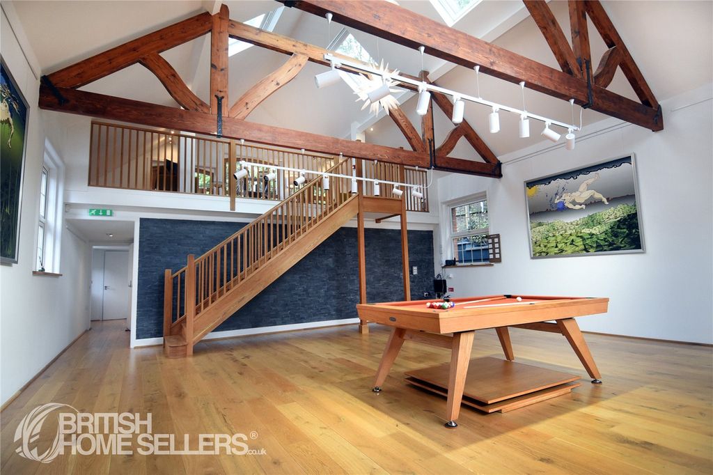 Property photo 2 of 10 2