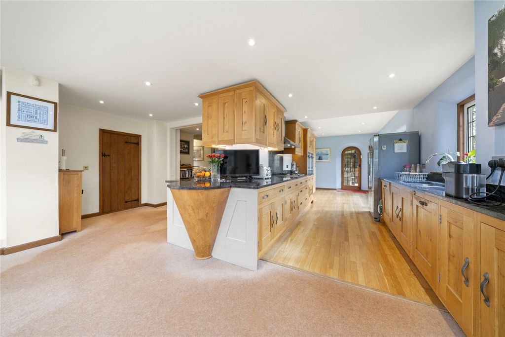 Property photo 3 of 25 Picture No. 33