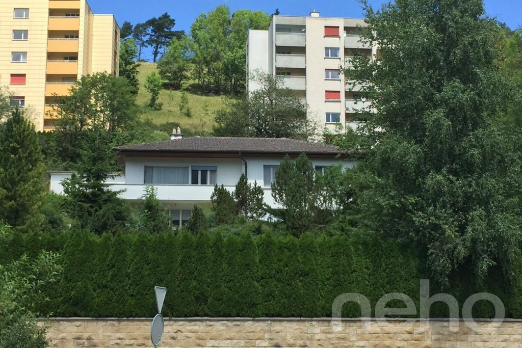 Property photo 3 of 12