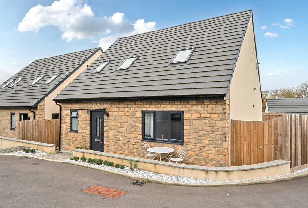 Property photo 1 of 18 Picture 1