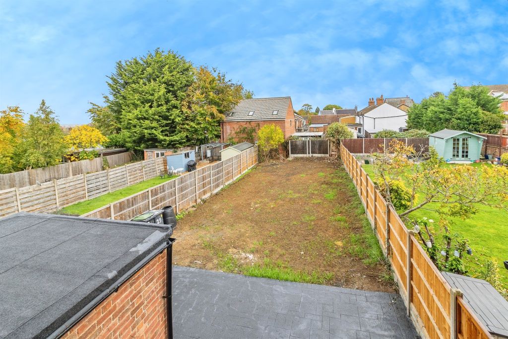 Property photo 3 of 16