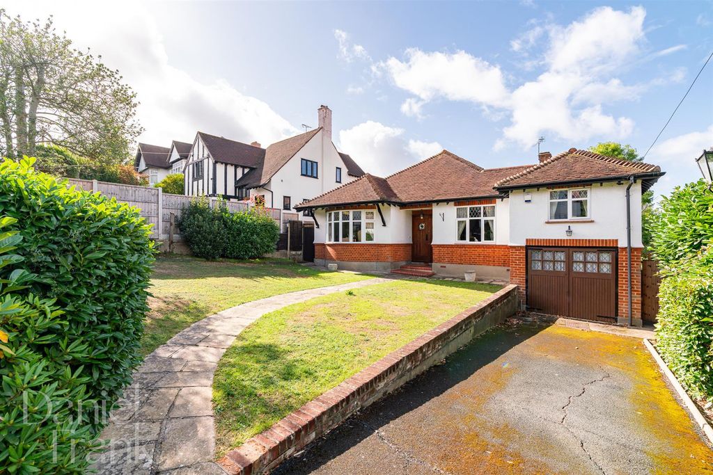 Property photo 1 of 24