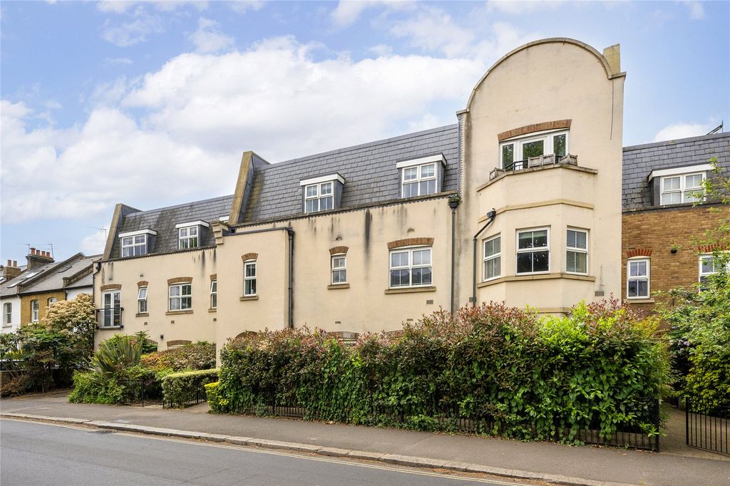 Property photo 1 of 13 External
