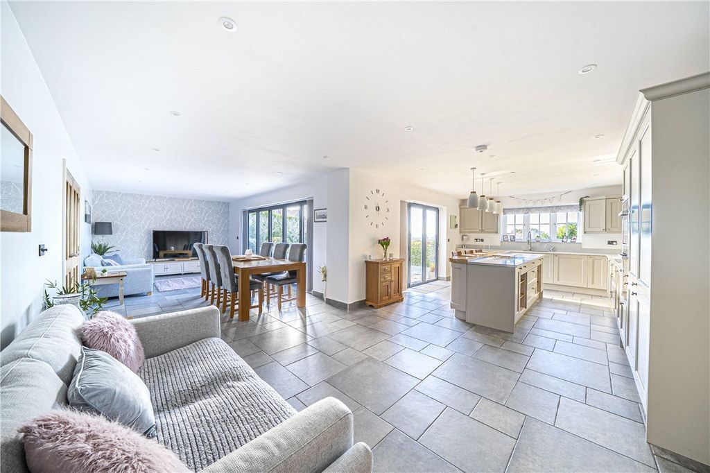 Property photo 3 of 17 Reception Room