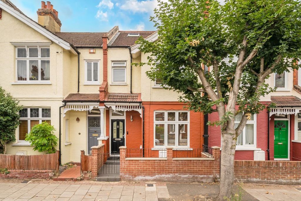 Property photo 1 of 12