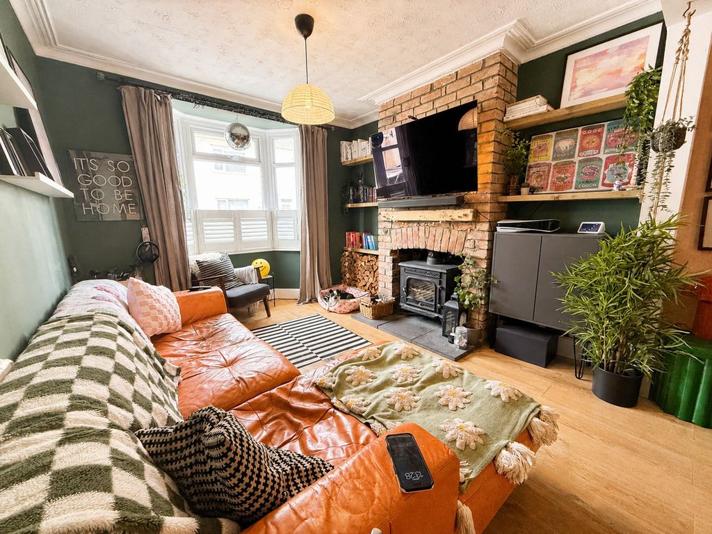 Property photo 3 of 12