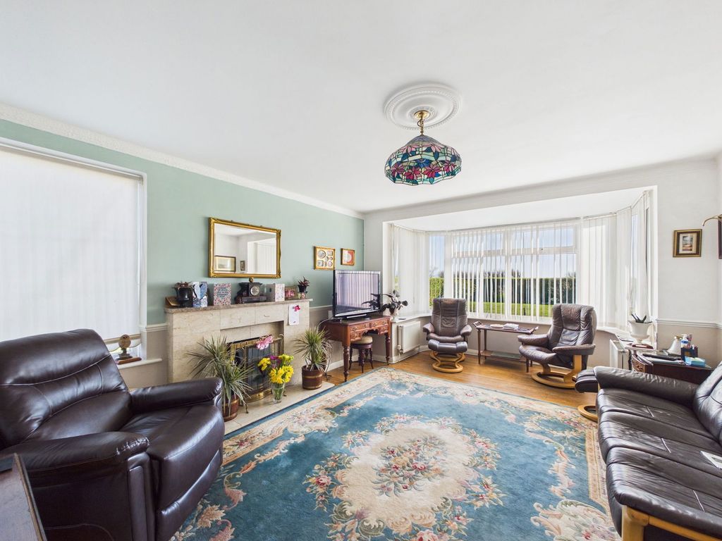 Property photo 3 of 30