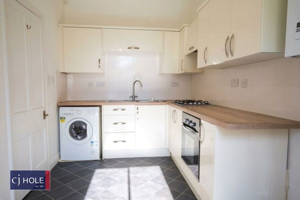 Property photo 2 of 15 Picture No. 22